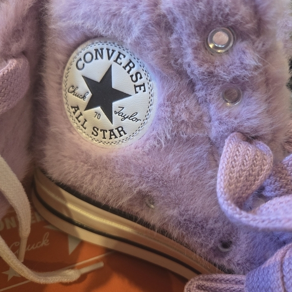 💓NEW!! CONVERSE PREMIUM Chuck 70 FAUX FUR High Top Sneakers/Pink A13382C - Picture 4 of 11